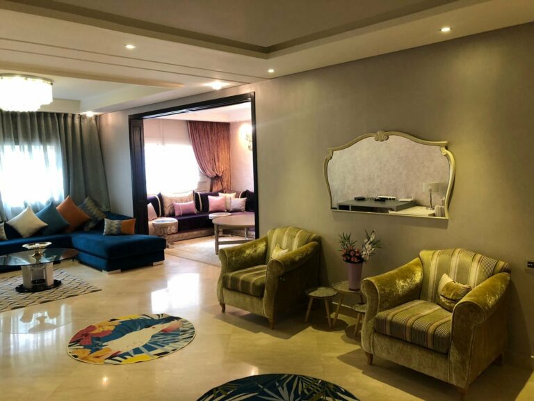 Appartement de 5 pièces à louer à Jnane Californie à Casablanca