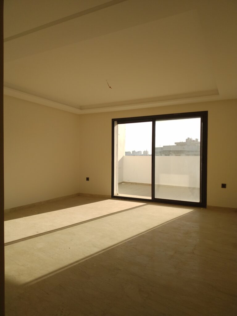 À Casablanca, grand appartement en location avec Casa Immo