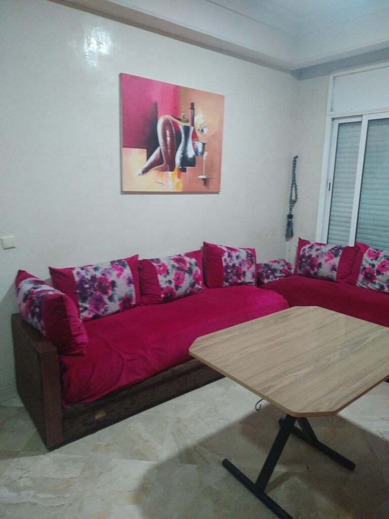Appartement à louer 6500 DHS par mois avec 3 pièces à Casablanca