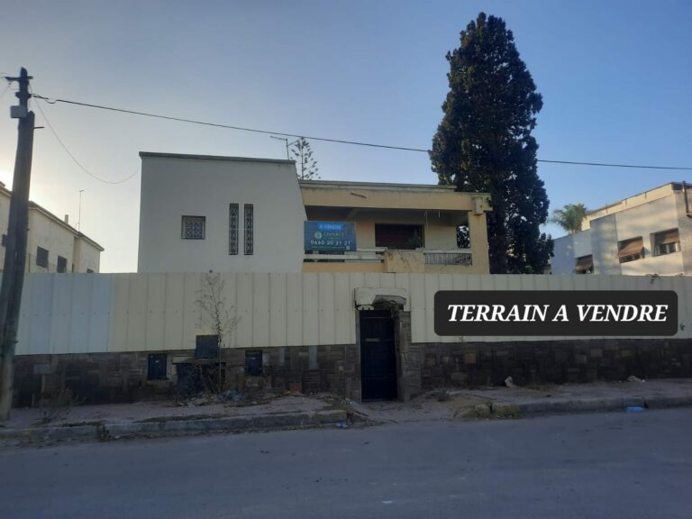 Terrain R+3 – 1389m² – Quartier Oasis – Façade 28m