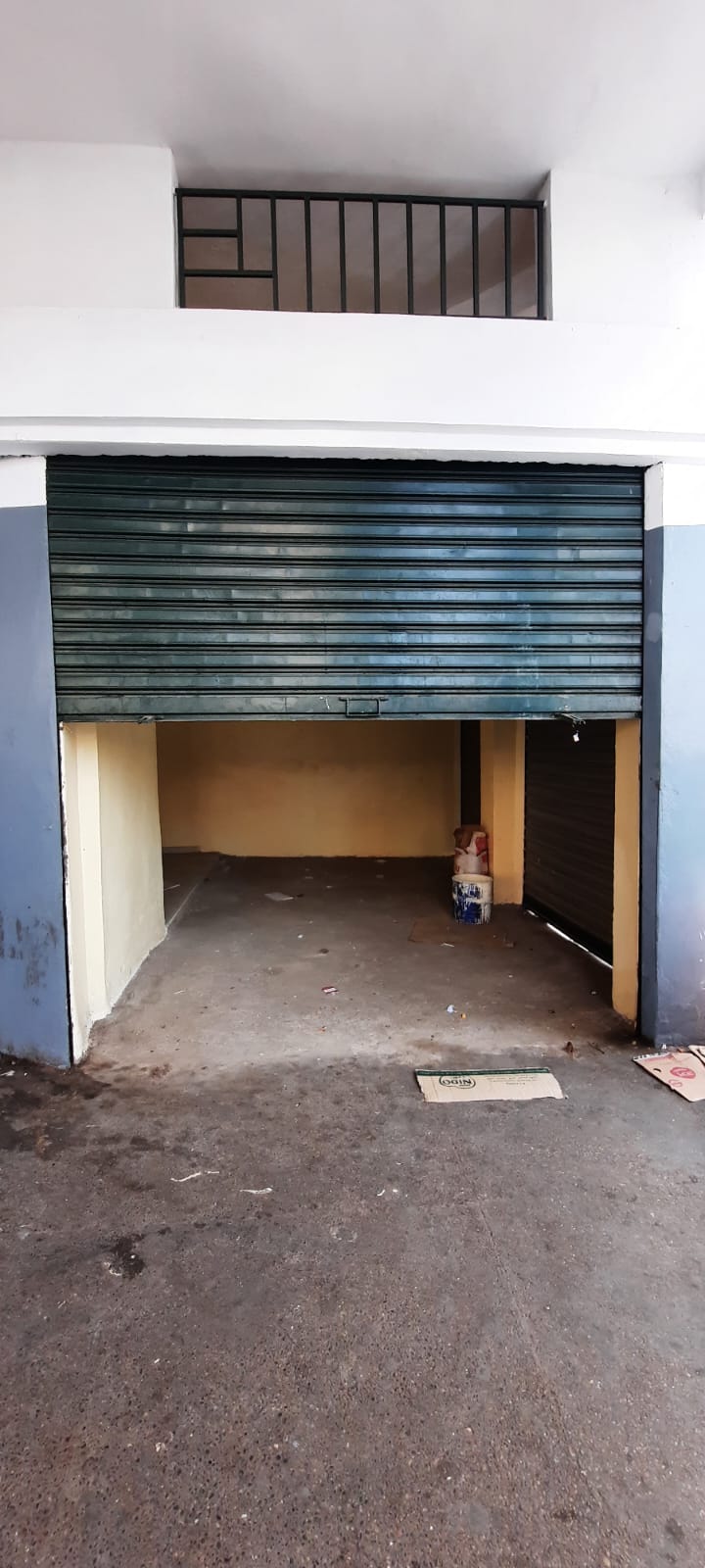 local commercial pour location a Casablanca  ( Riad Oulfa)