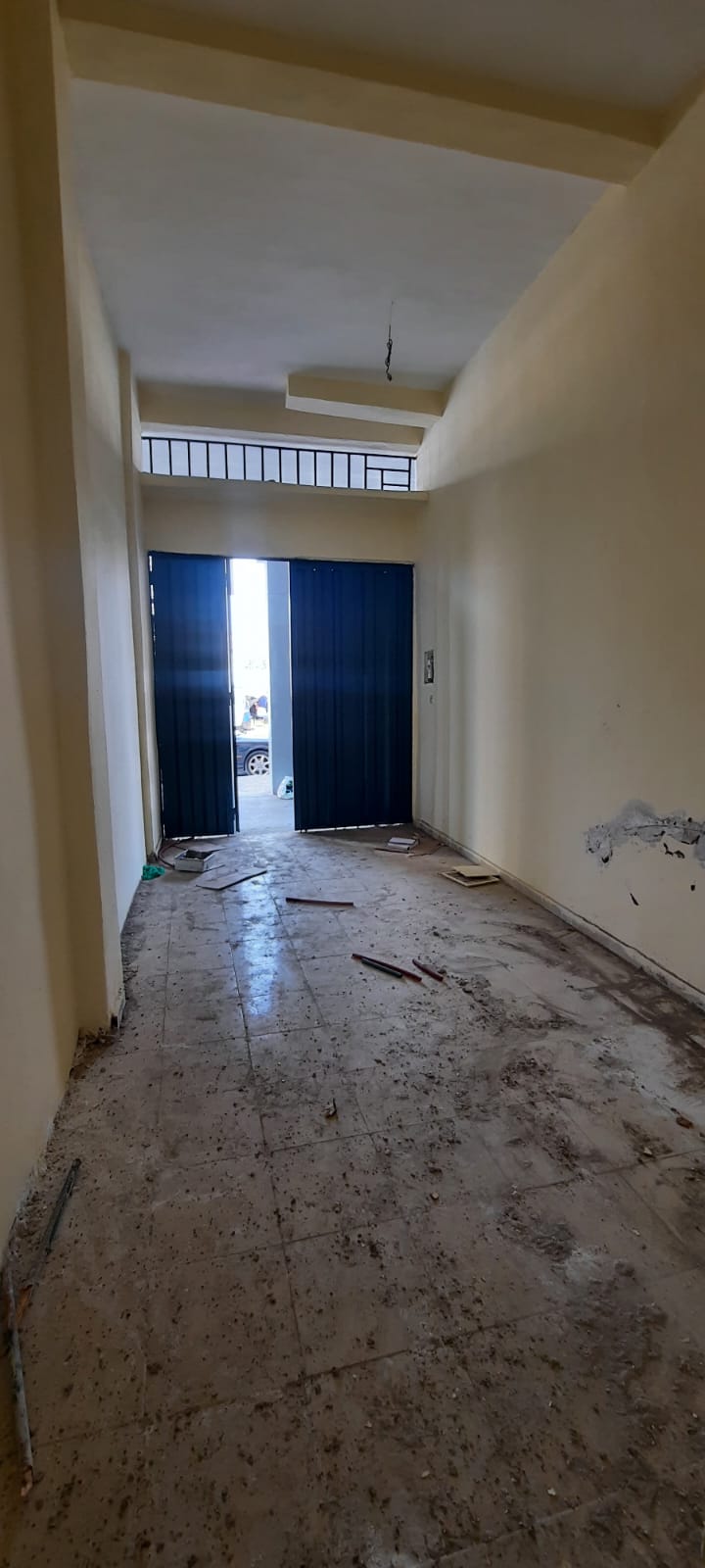 location local commercial à Casablanca ( Riad Oulfa )