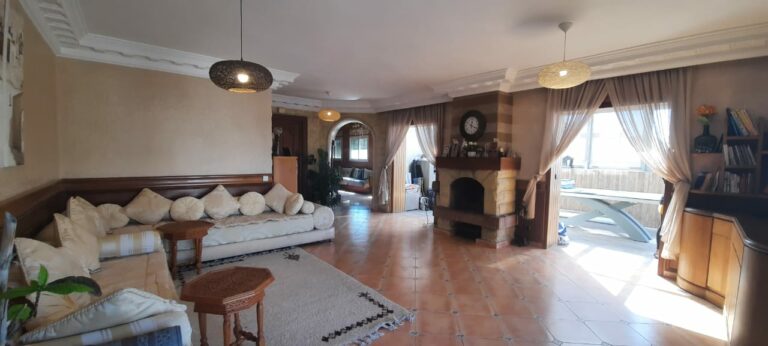 Immeuble à revenu de type duplex à acheter à Casablanca