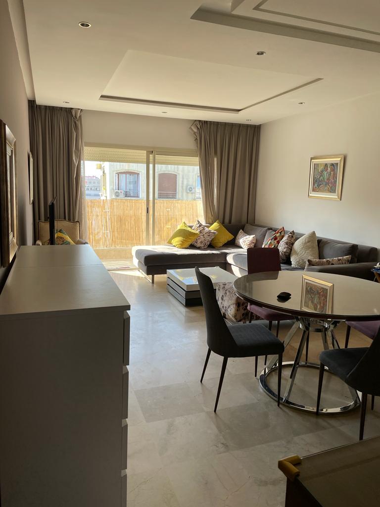 À Casablanca, appartement à vendre dernier étage avec Casa Immo