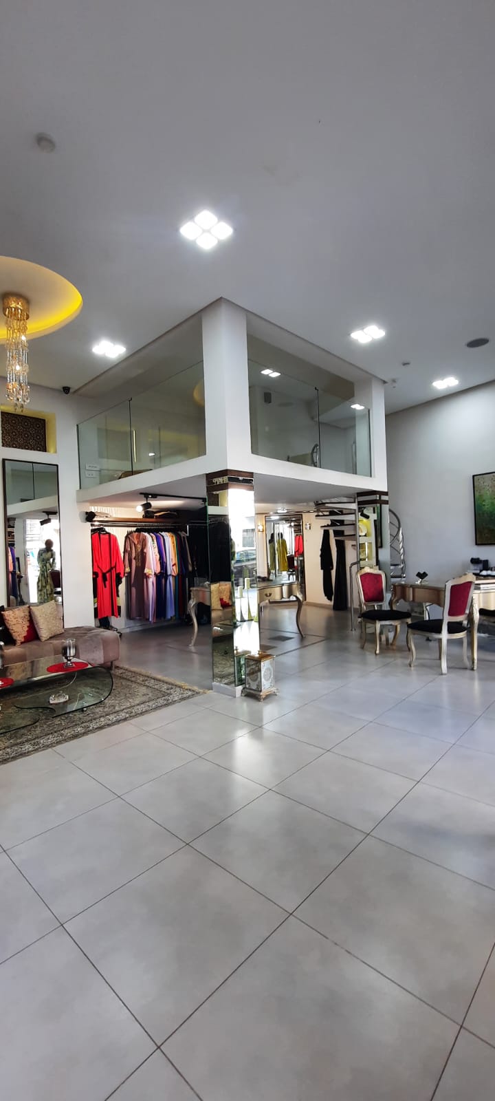 local commercial a louer avec Century21 casa immo