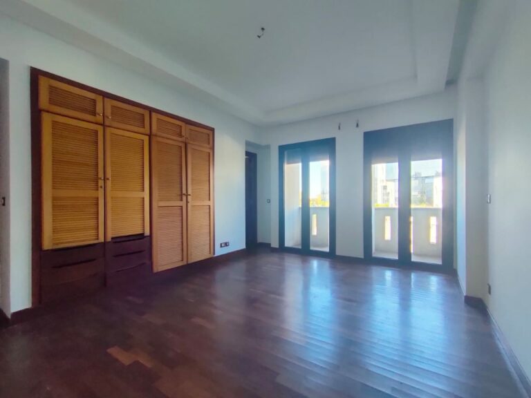 Appartement de 272m² a vendre – Racine Extension