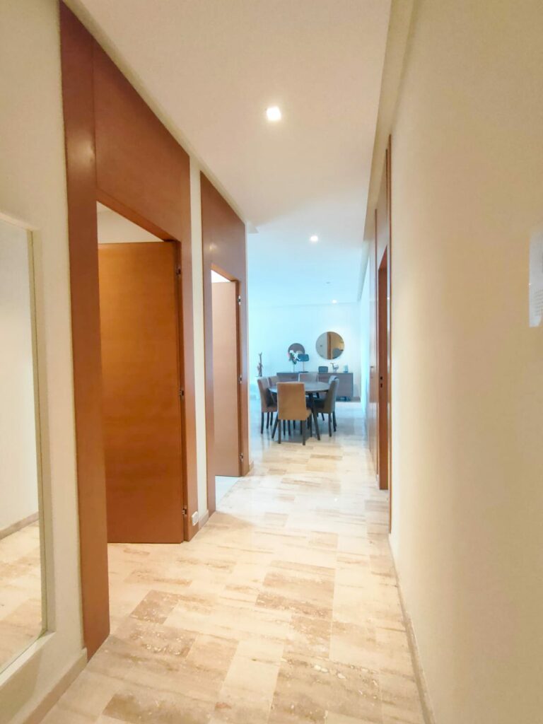 Appartement de 3 chambre meublé en location