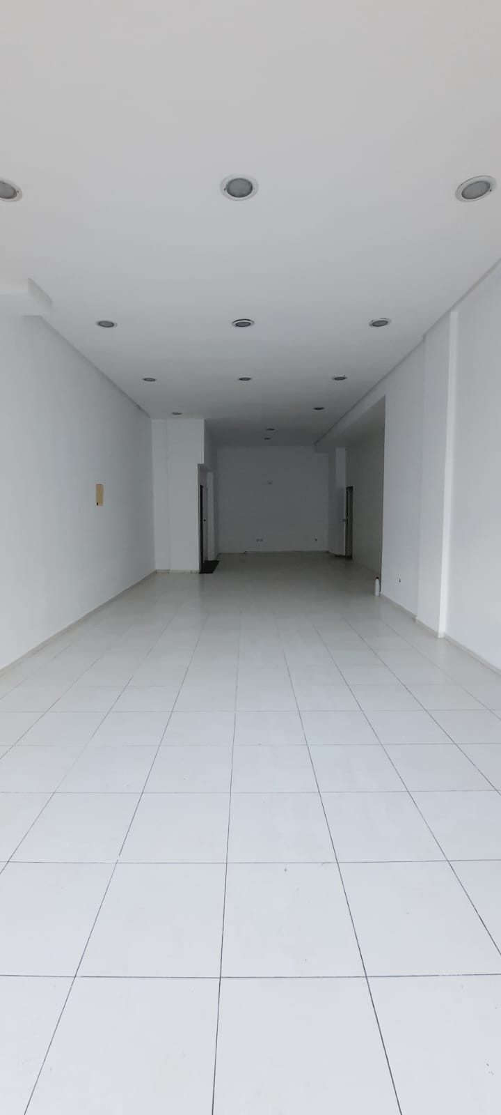 Local commercial à vendre sur Racine