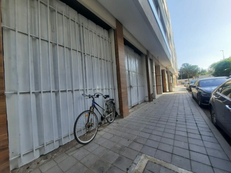 local commercial à vendre – quartier Ferme bretonne.