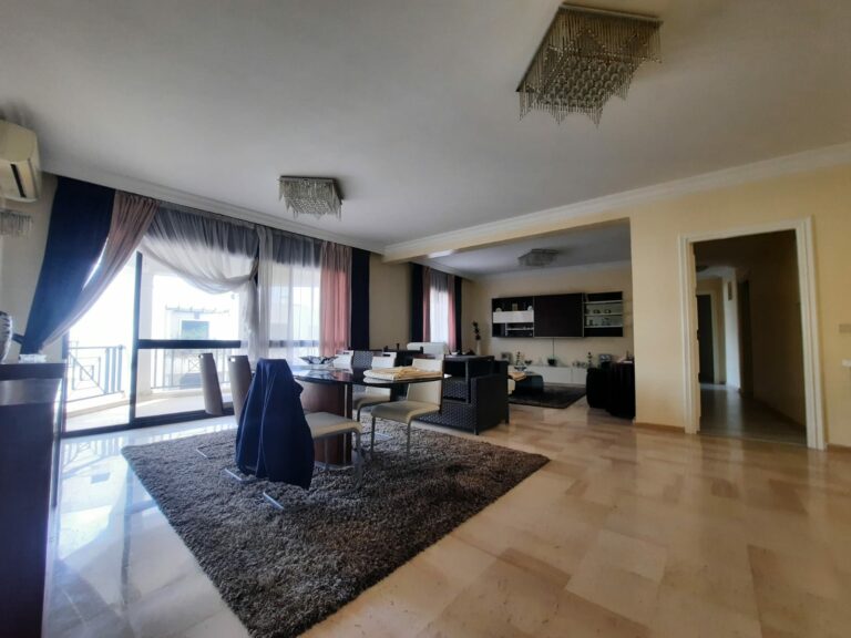 Appartement à vendre à Ain Diab , Superficie : 230 m²