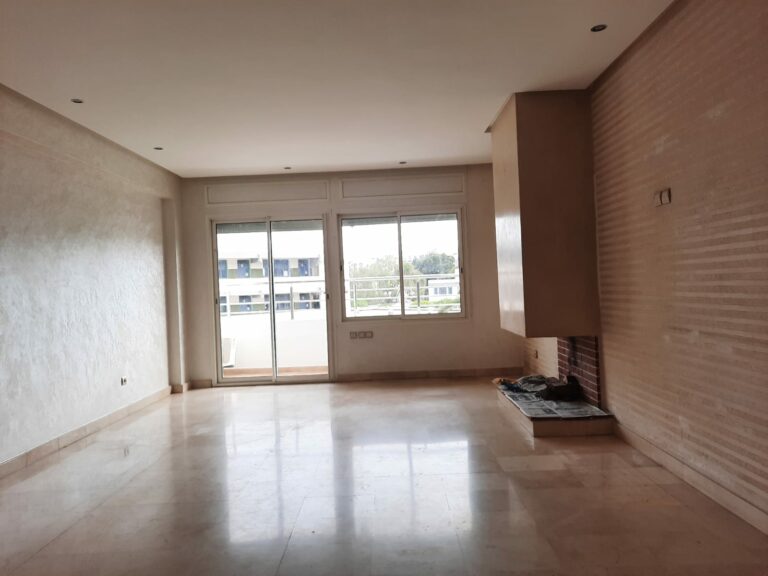 À louer : Superbe appartement vide à Racine – 133m²