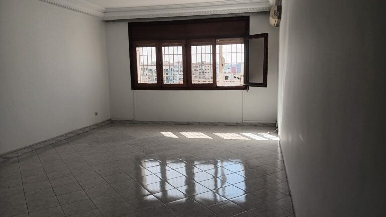 À VENDRE : appartement 3 chambres à Les Hôpitaux