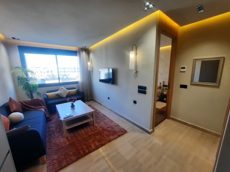 Très Beau Studio Neuf à Louer