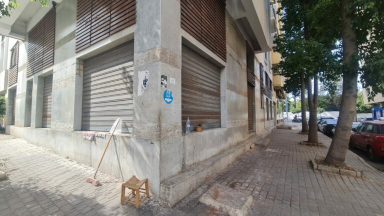 Local Commercial a vendre /  sur boulevard