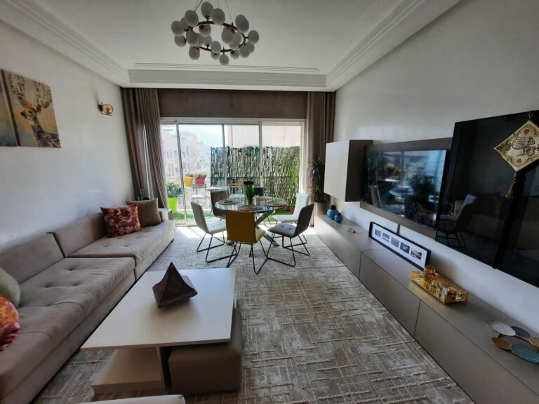 Appartement meublé 2 chambres à louer – Dernier étage