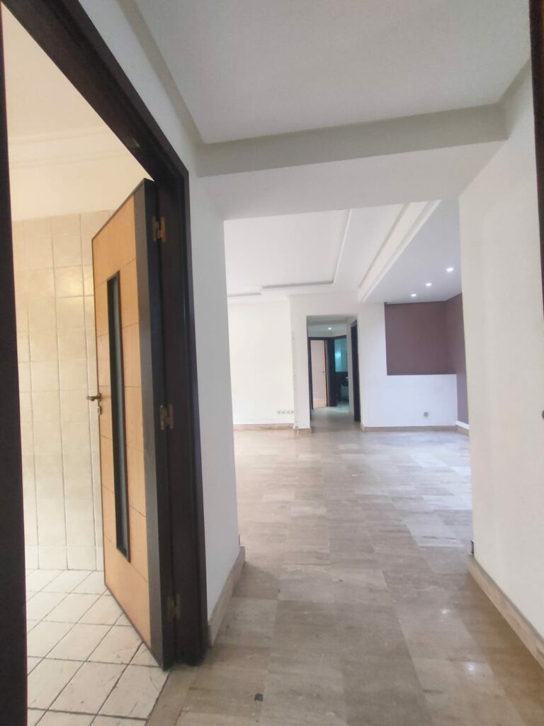 Location Bureaux à Val Fleury – 90 m²